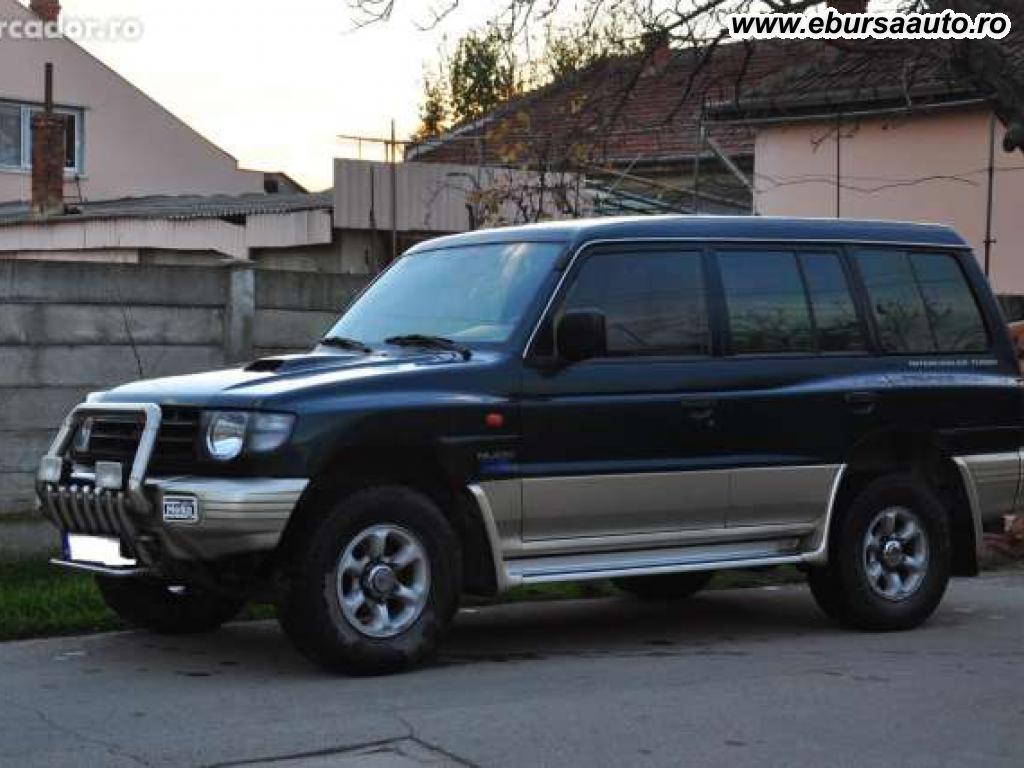 MITSUBISHI PAJERO