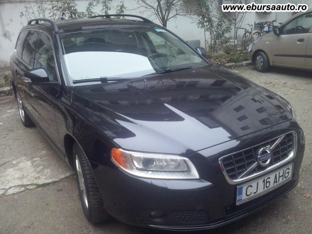 VOLVO V 70