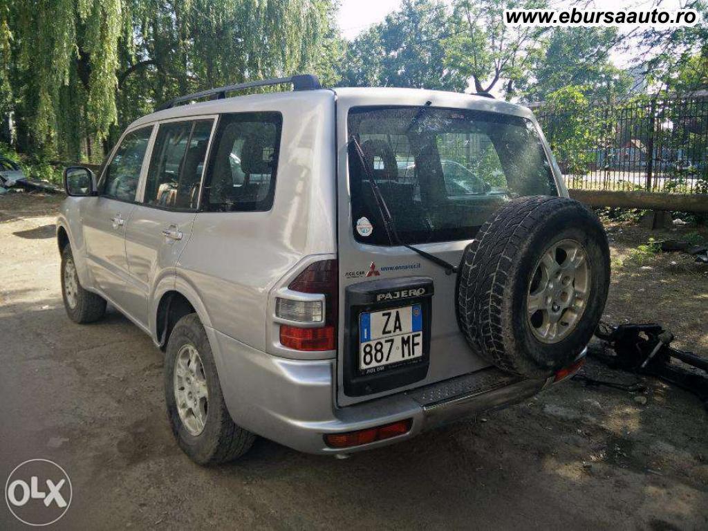 MITSUBISHI PAJERO