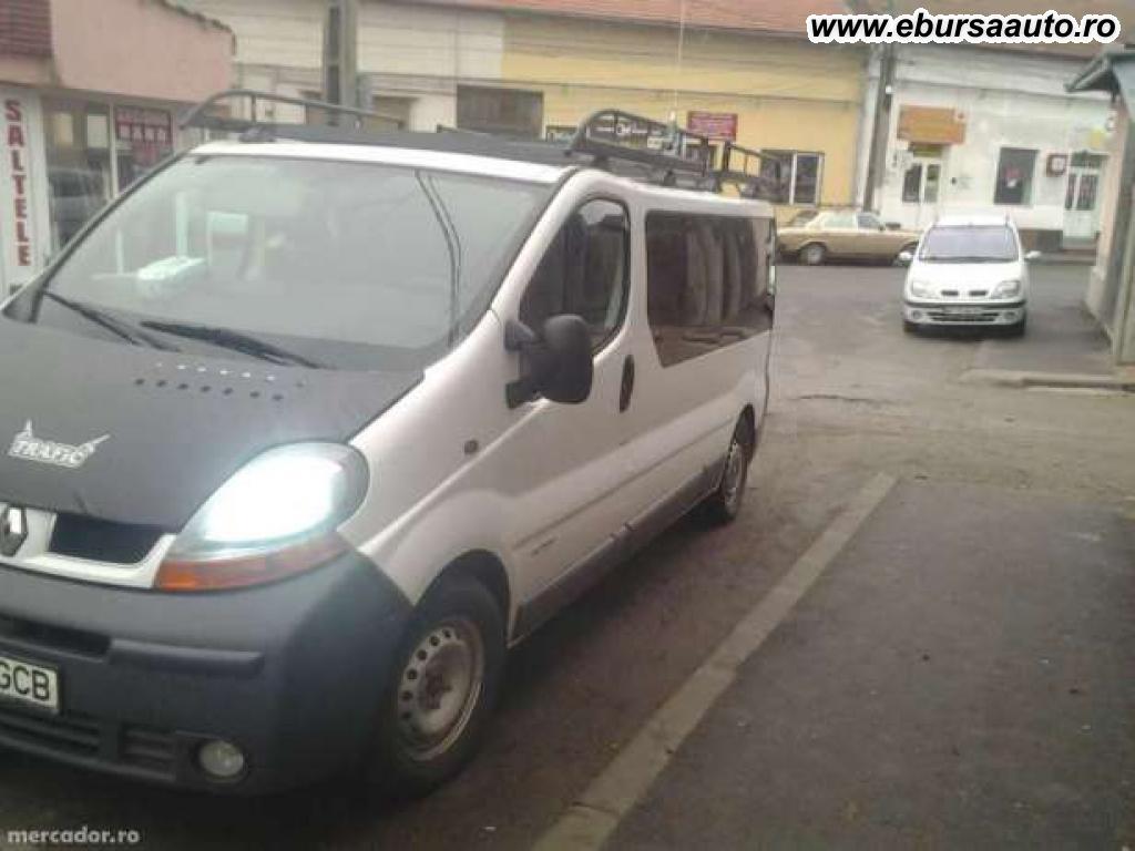 RENAULT TRAFIC