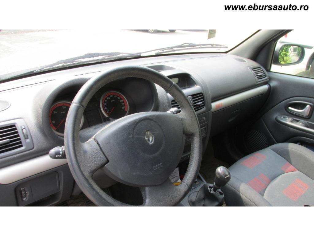 RENAULT CLIO 2