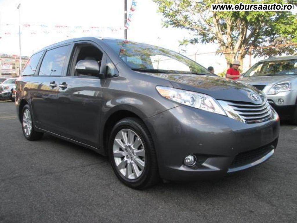 TOYOTA SIENNA