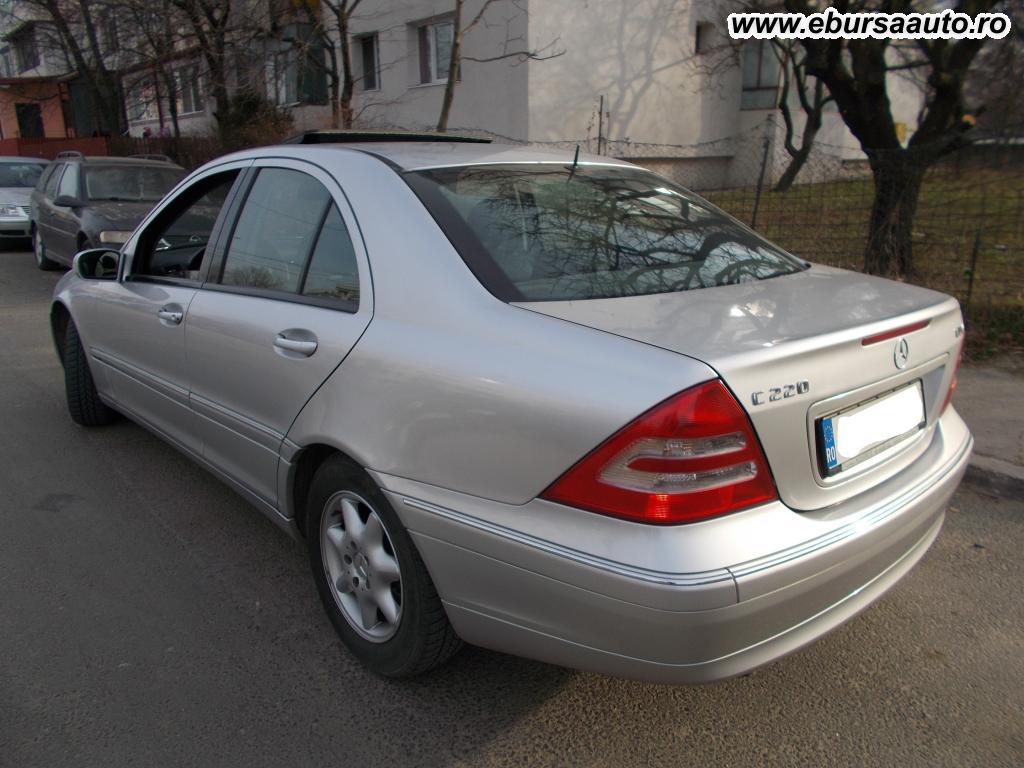 MERCEDES-BENZ C 220