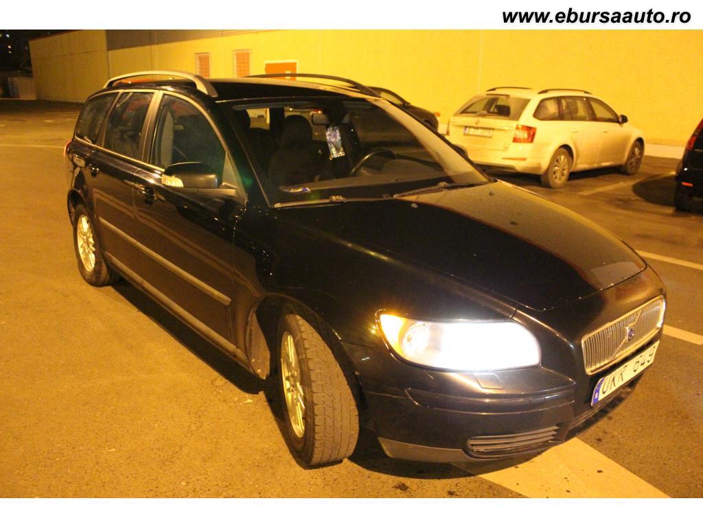 VOLVO V 50