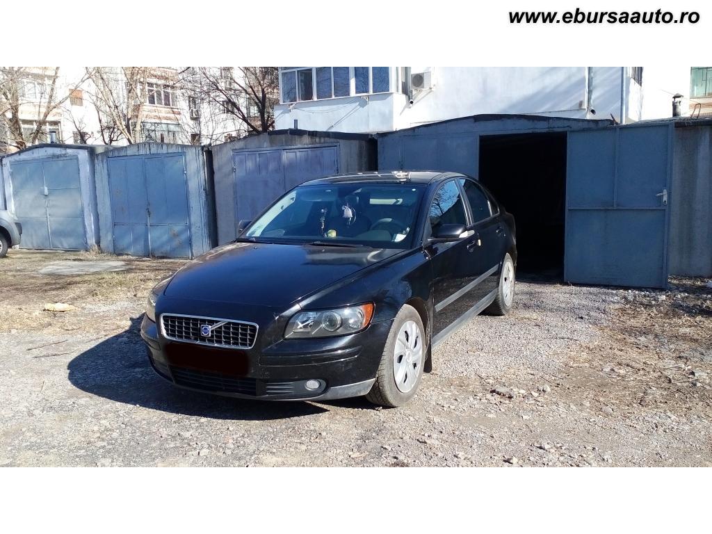 VOLVO S 40