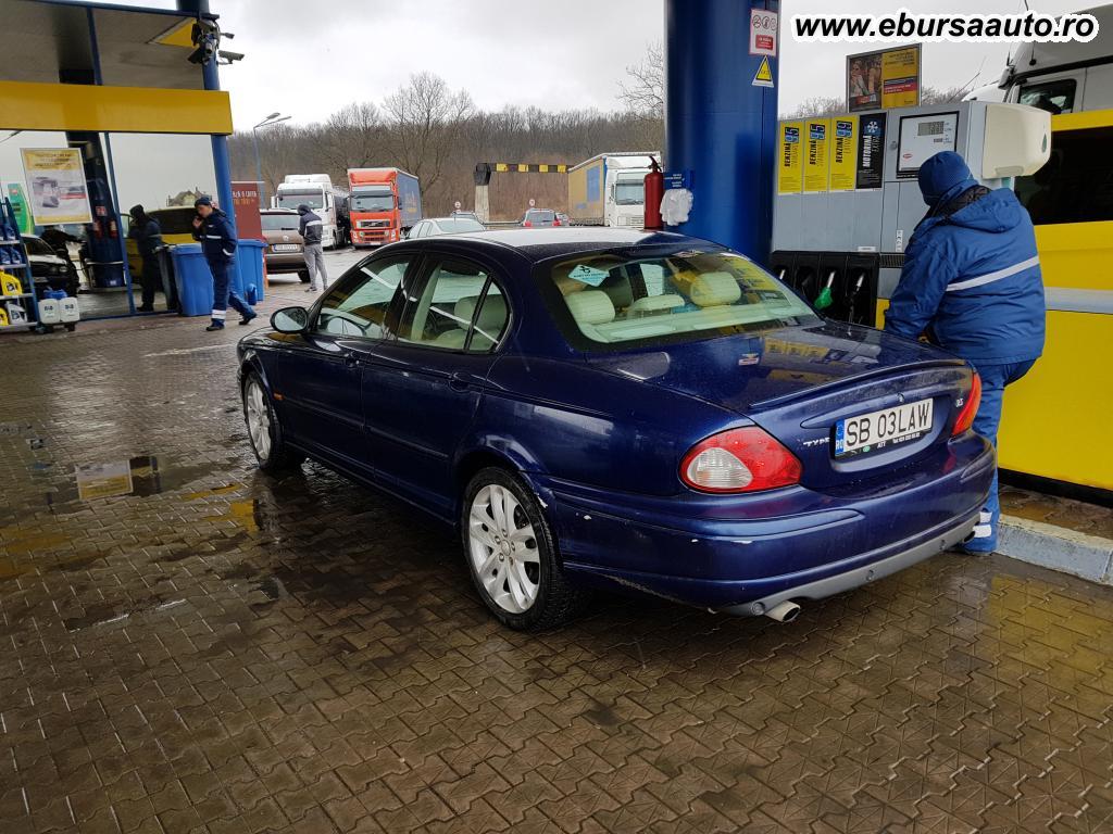 JAGUAR X-TYPE