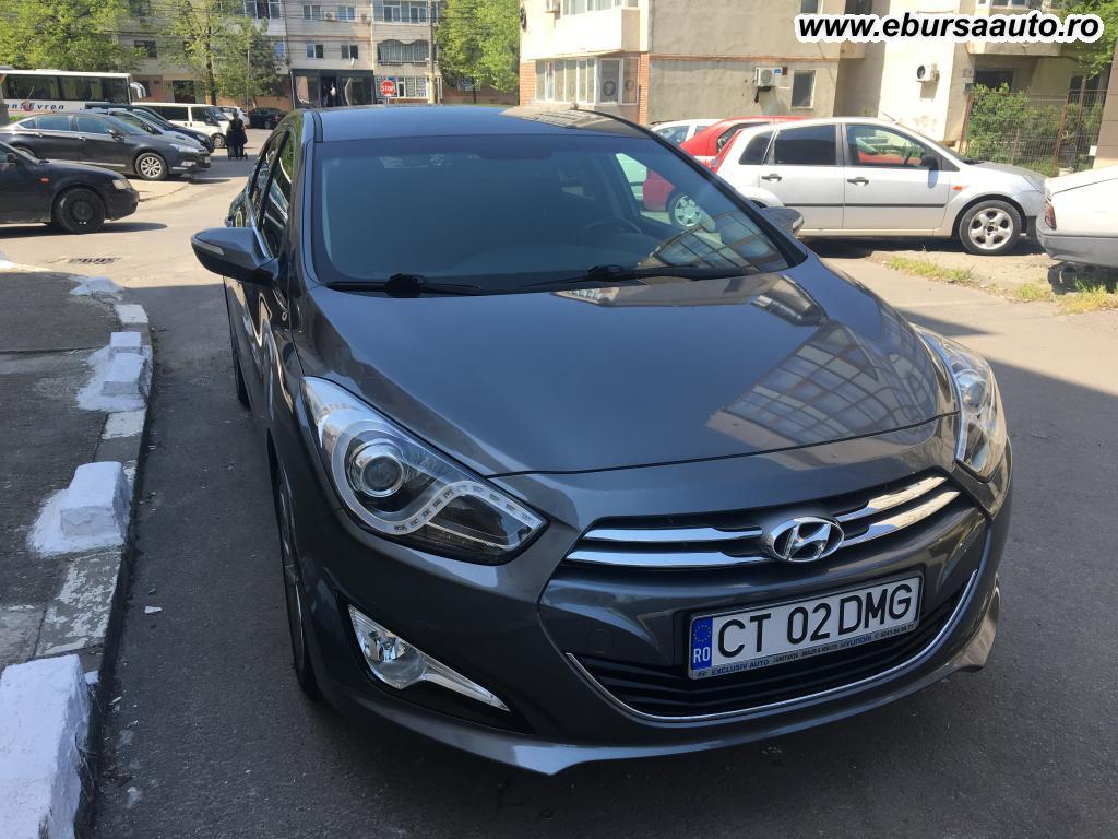 HYUNDAI I 40