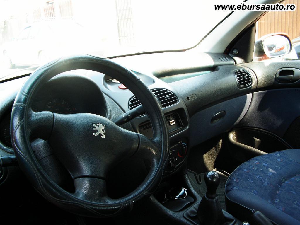 PEUGEOT 206