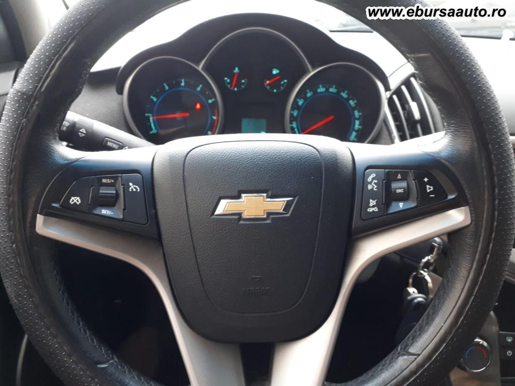 CHEVROLET CRUZE