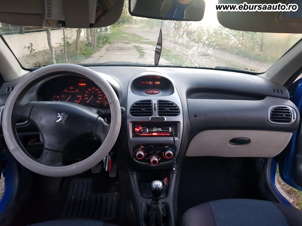 PEUGEOT 206 HDI