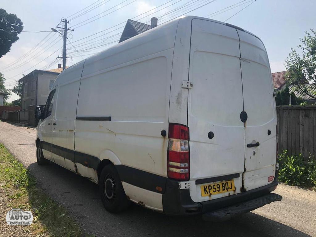 MERCEDES-BENZ SPRINTER