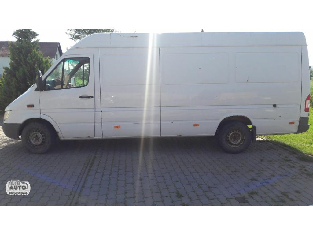 MERCEDES-BENZ SPRINTER