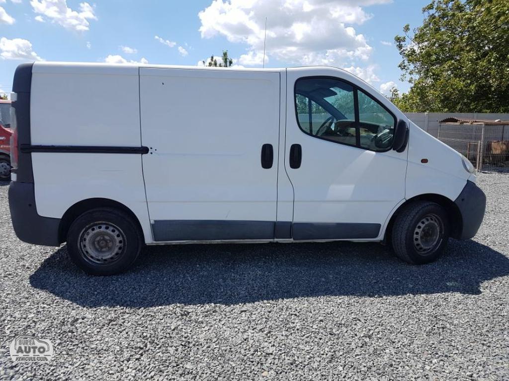 OPEL VIVARO