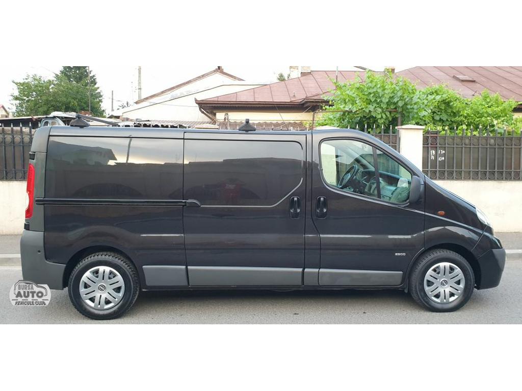 OPEL VIVARO