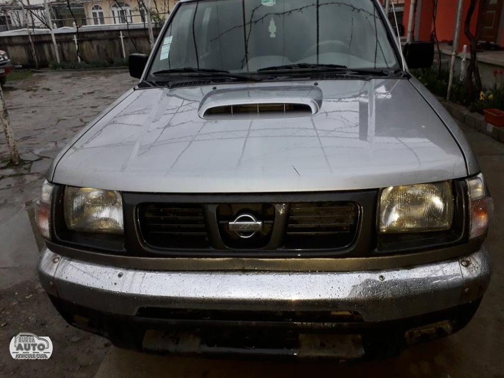 NISSAN NAVARA