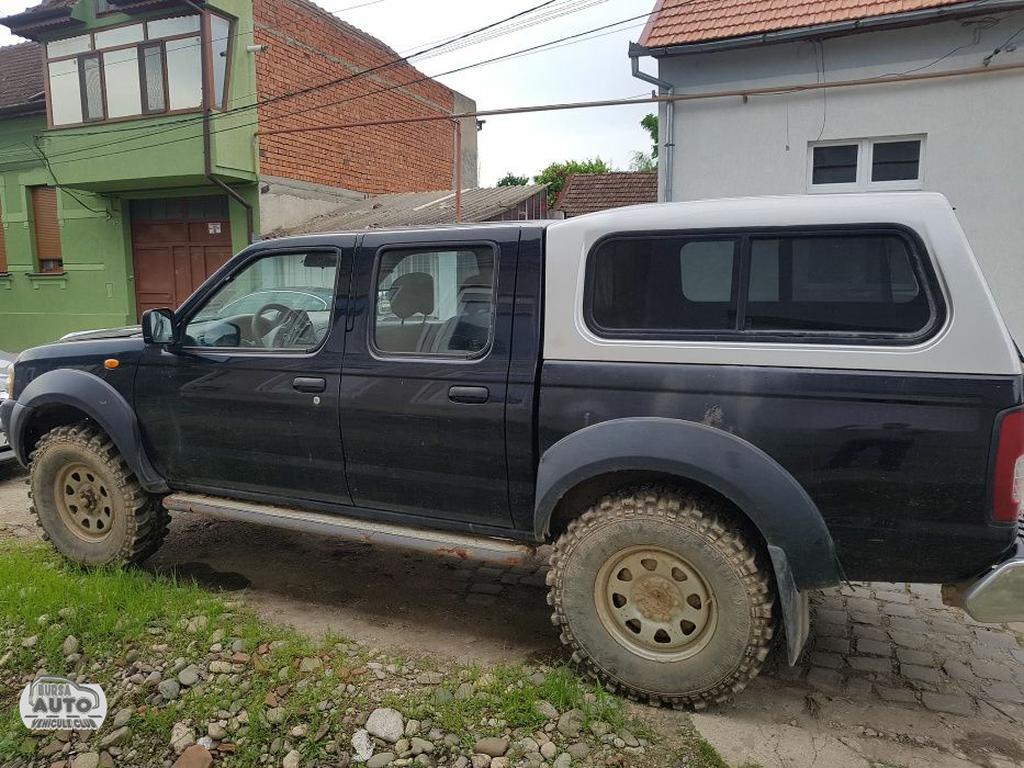 NISSAN NAVARA