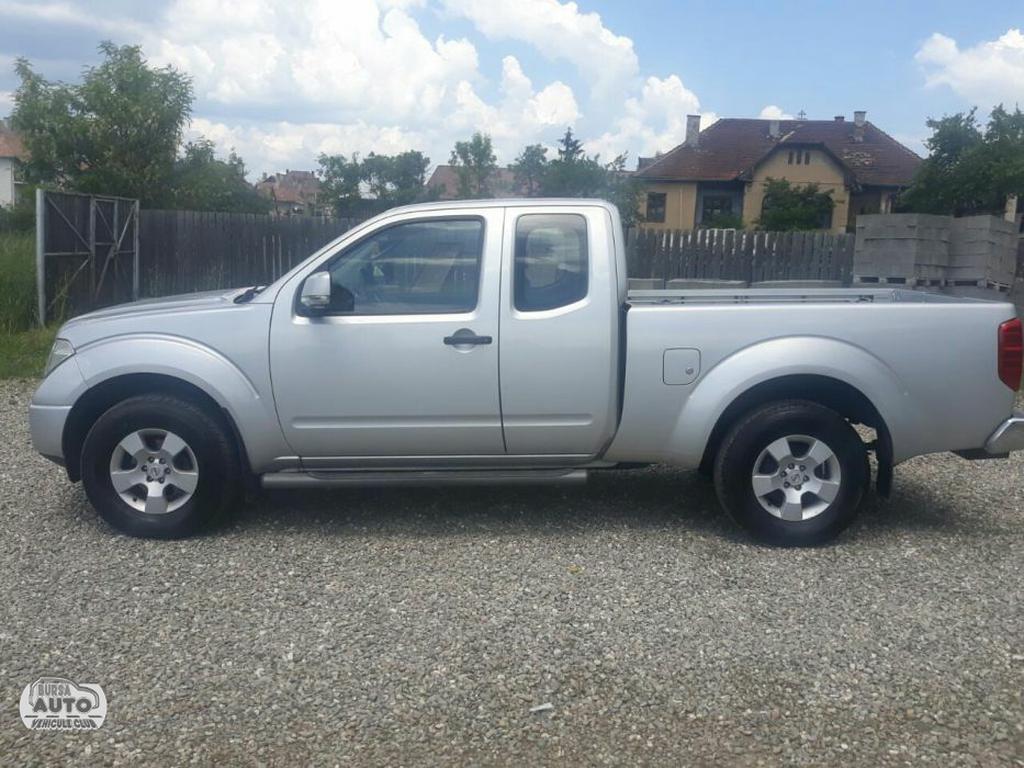 NISSAN NAVARA