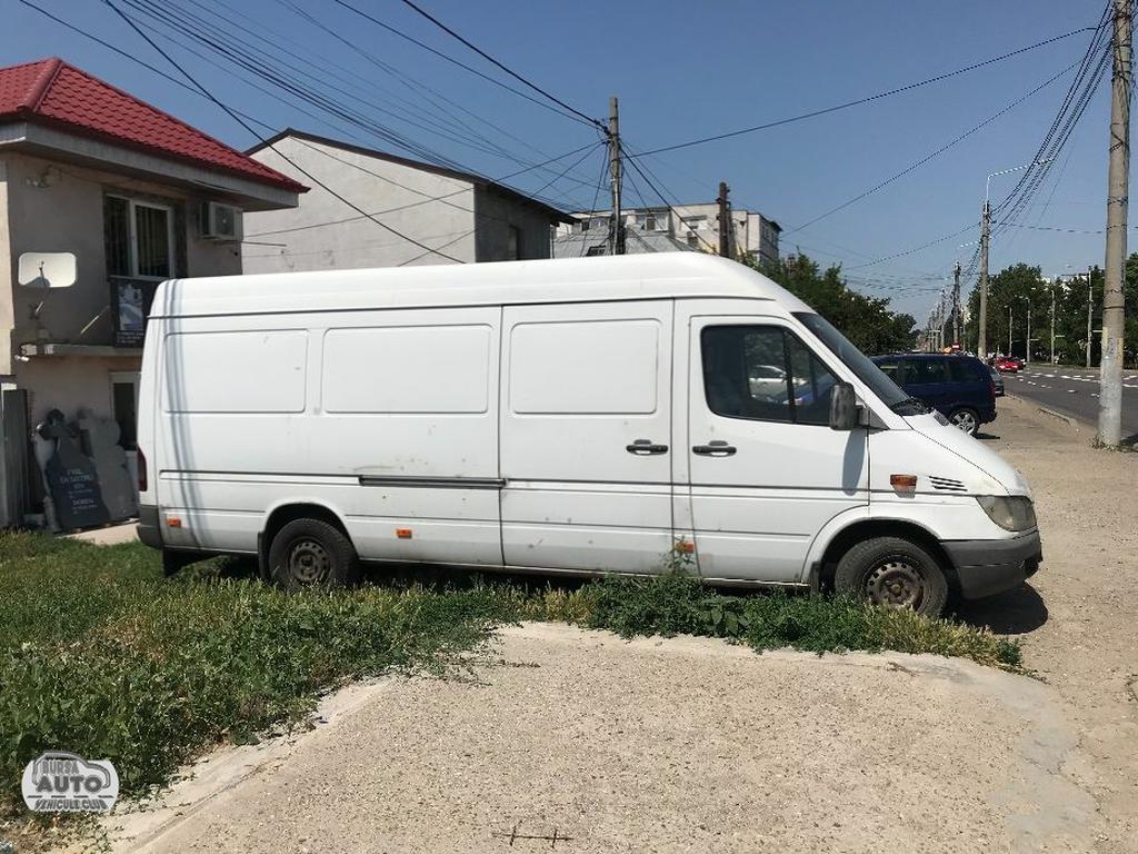 MERCEDES-BENZ SPRINTER