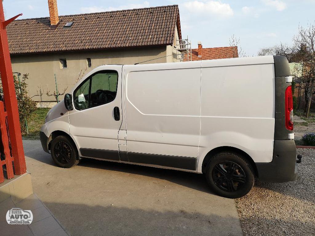 OPEL VIVARO