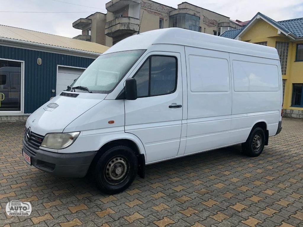 MERCEDES-BENZ SPRINTER