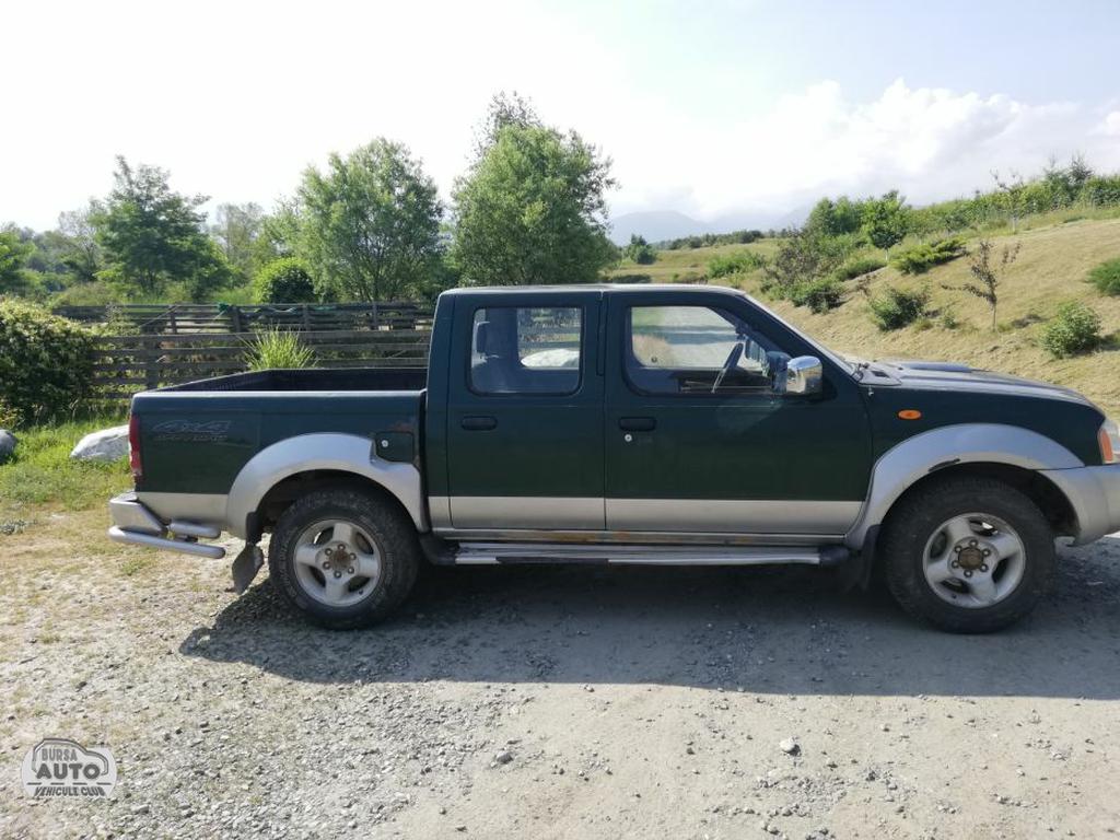 NISSAN NAVARA