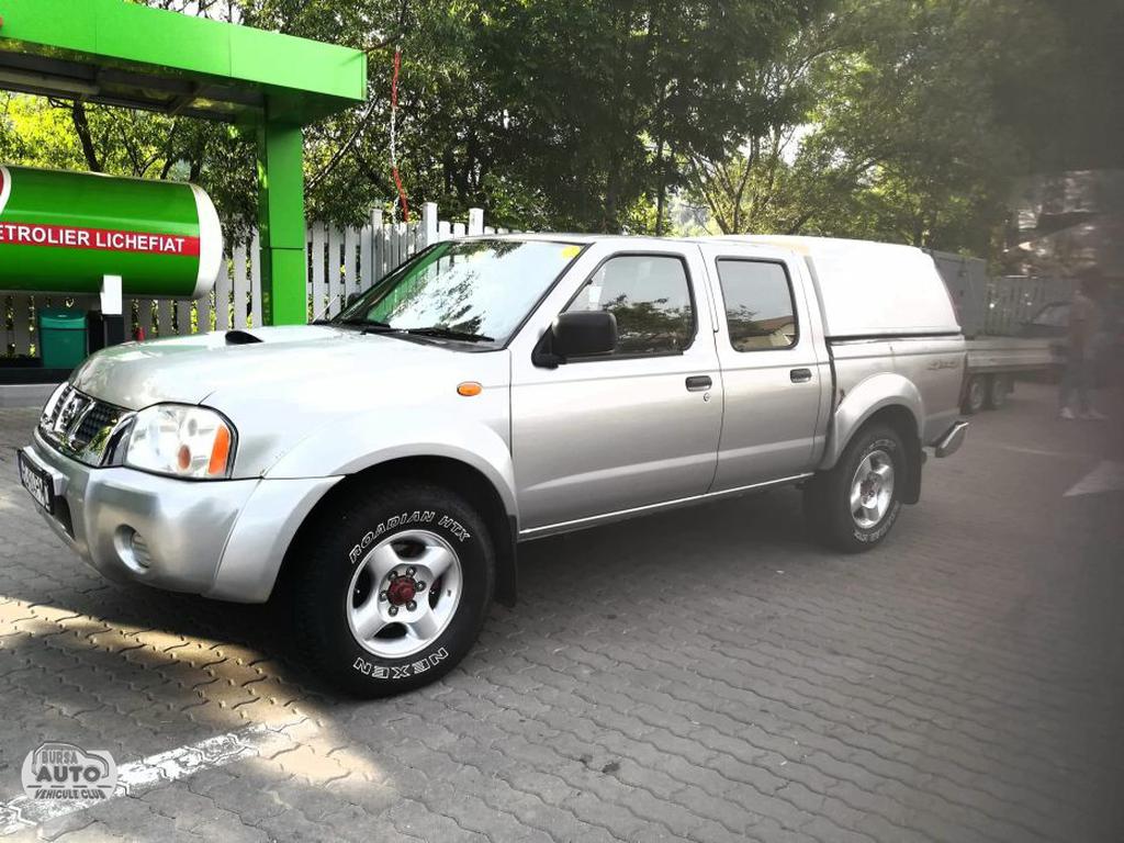 NISSAN NAVARA