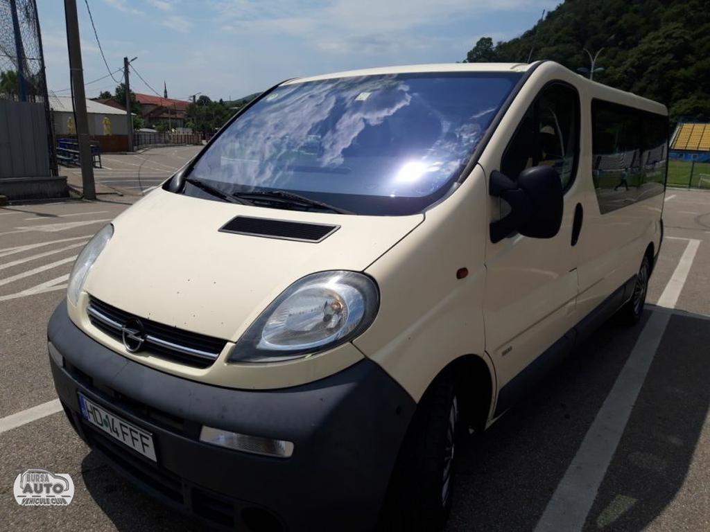 OPEL VIVARO