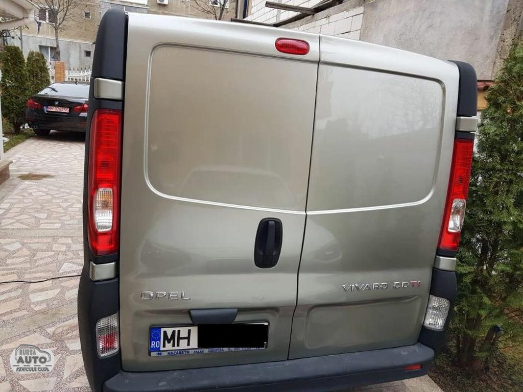 OPEL VIVARO