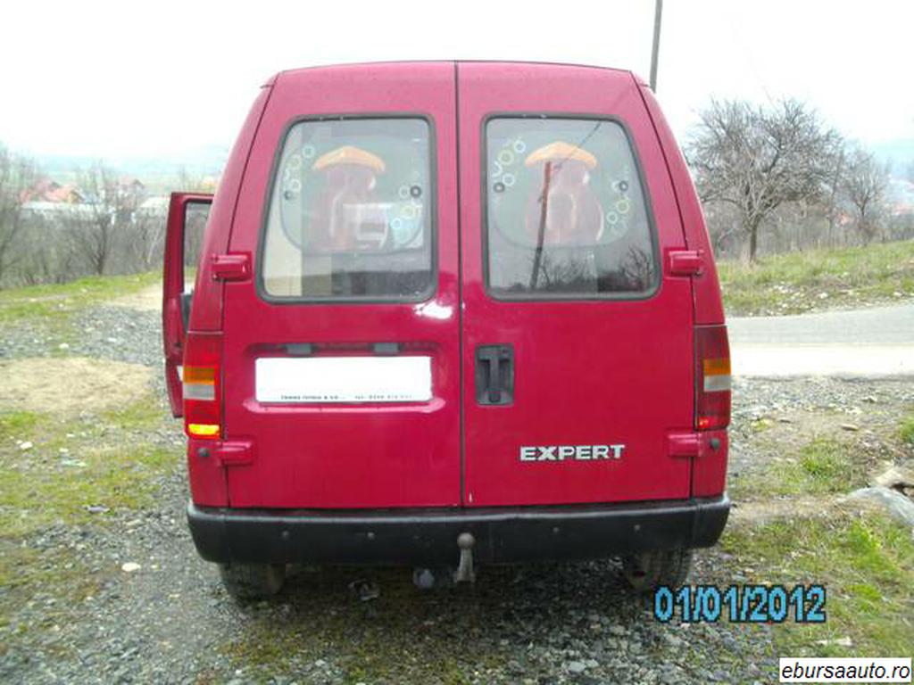 PEUGEOT EXPERT