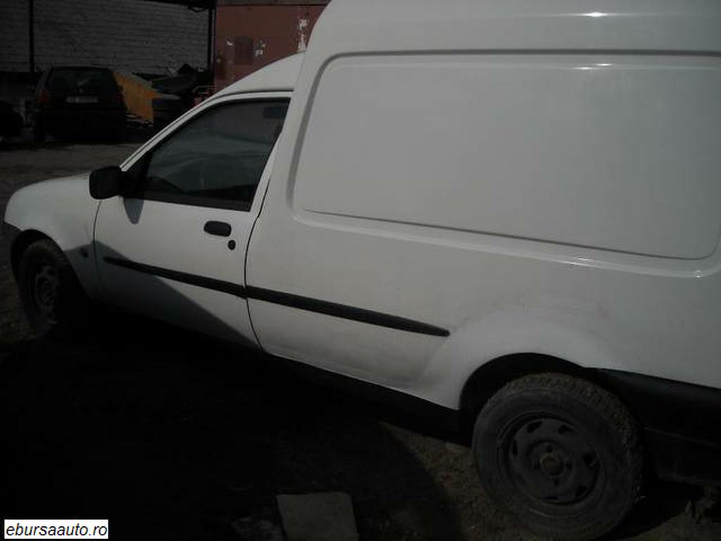 FORD COURIER