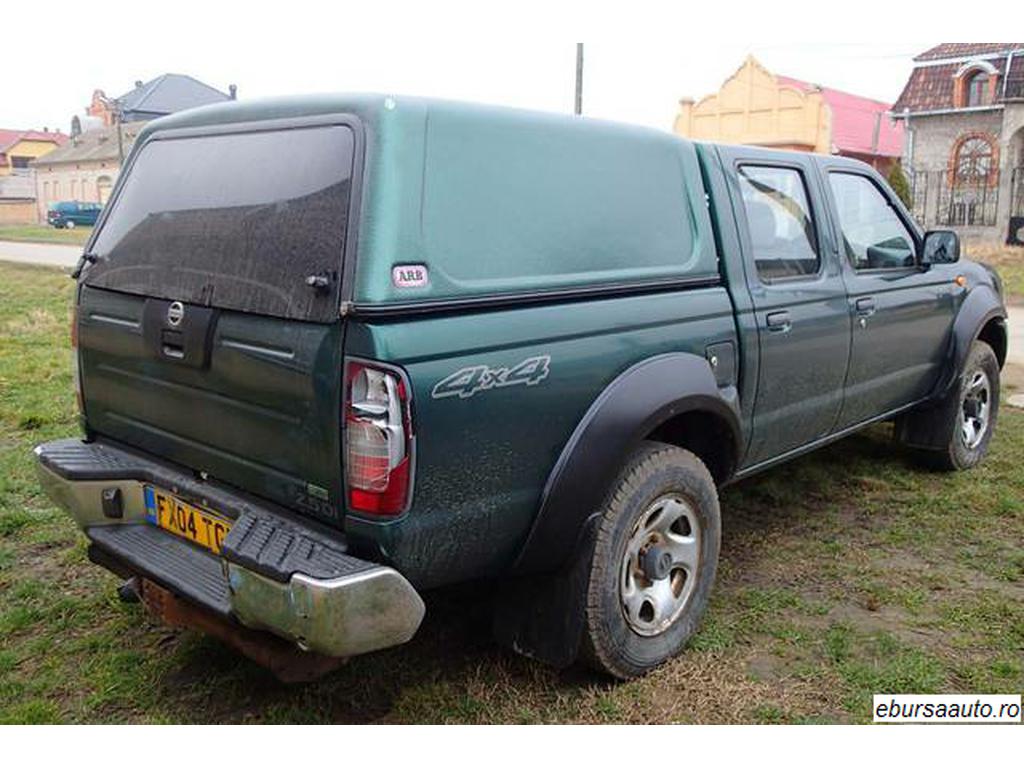 NISSAN NAVARA