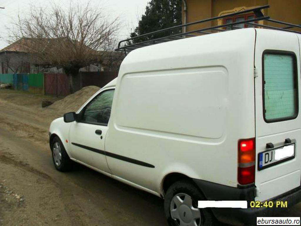 FORD COURIER