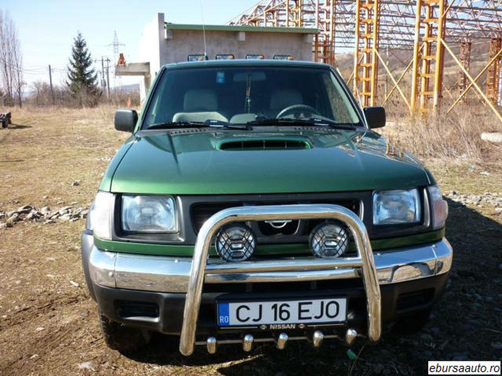 NISSAN NAVARA