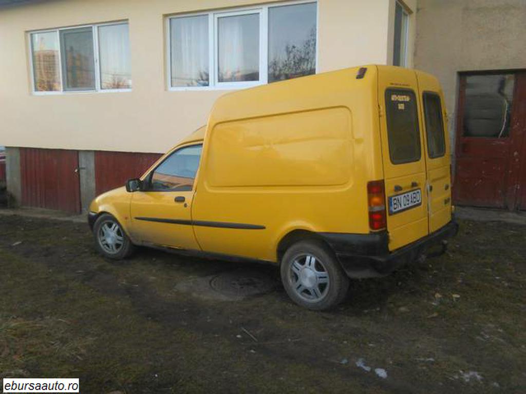 FORD COURIER