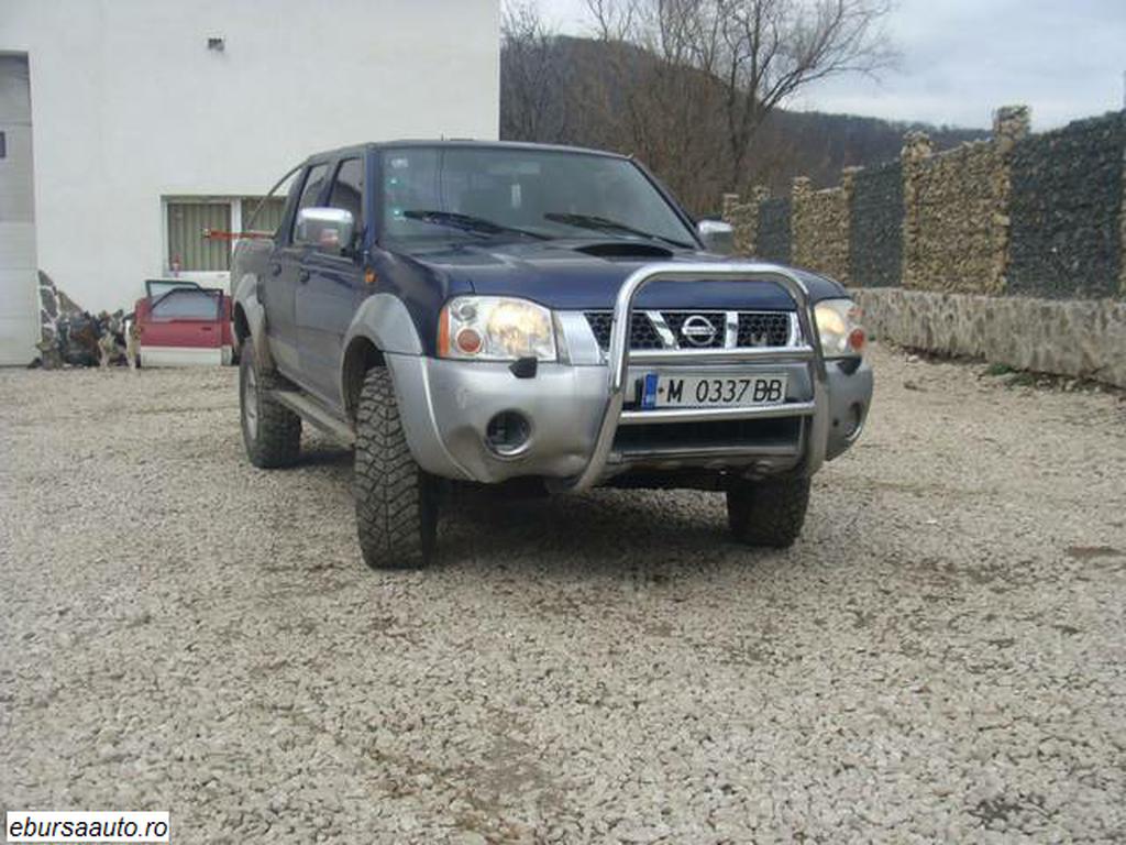 NISSAN NAVARA