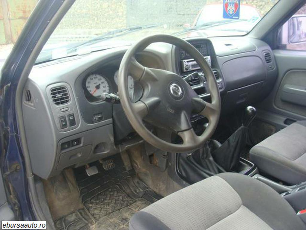 NISSAN NAVARA