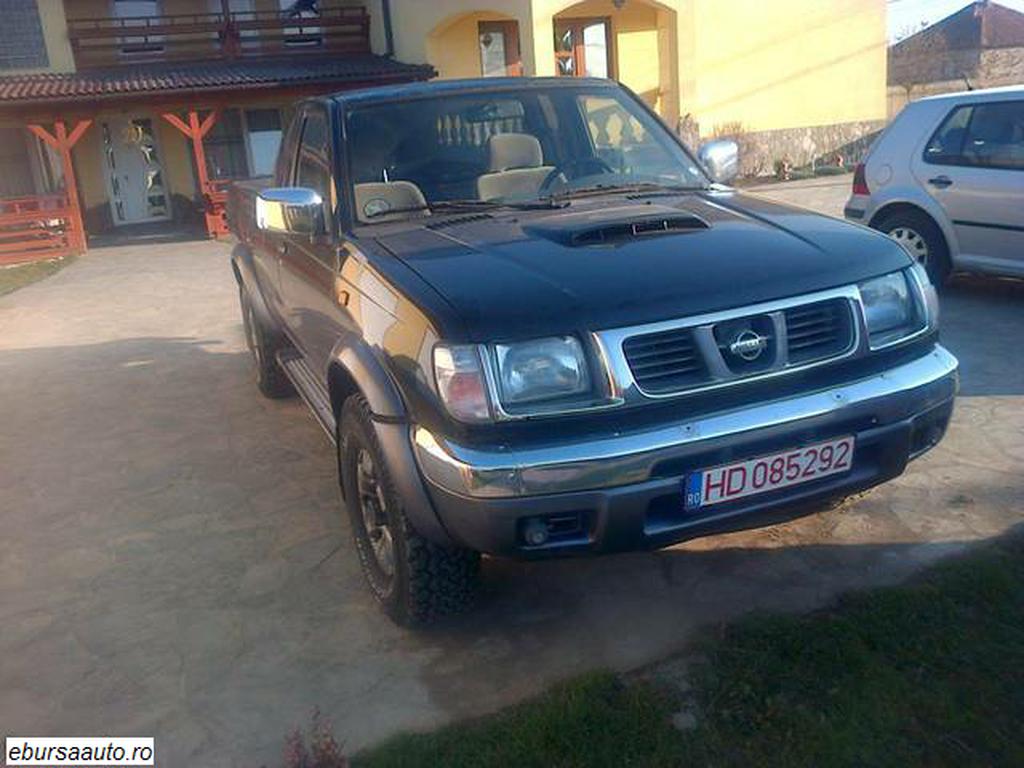 NISSAN NAVARA